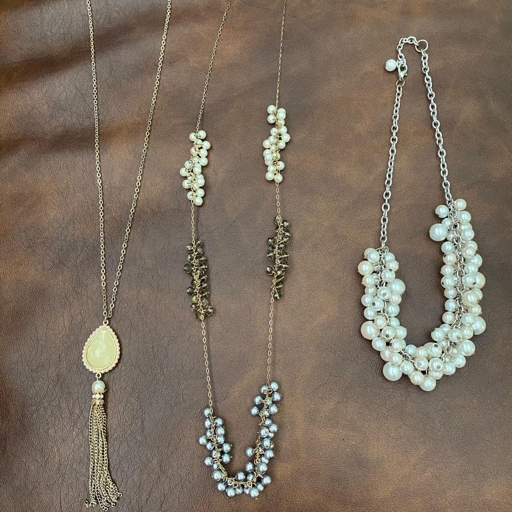 Pearl necklace bundle